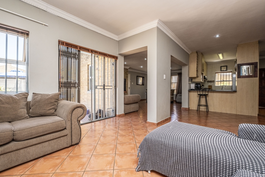 3 Bedroom Property for Sale in Protea Heights Western Cape